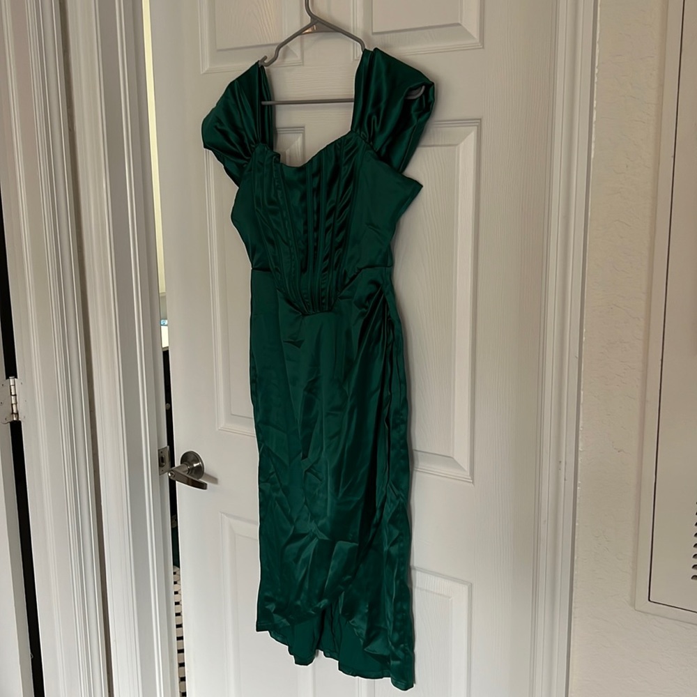 Green bodice dress